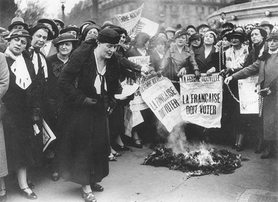 Acht Jahrzehnte Frauenwahlrecht: Ein langer Weg seit der Französischen Revolution