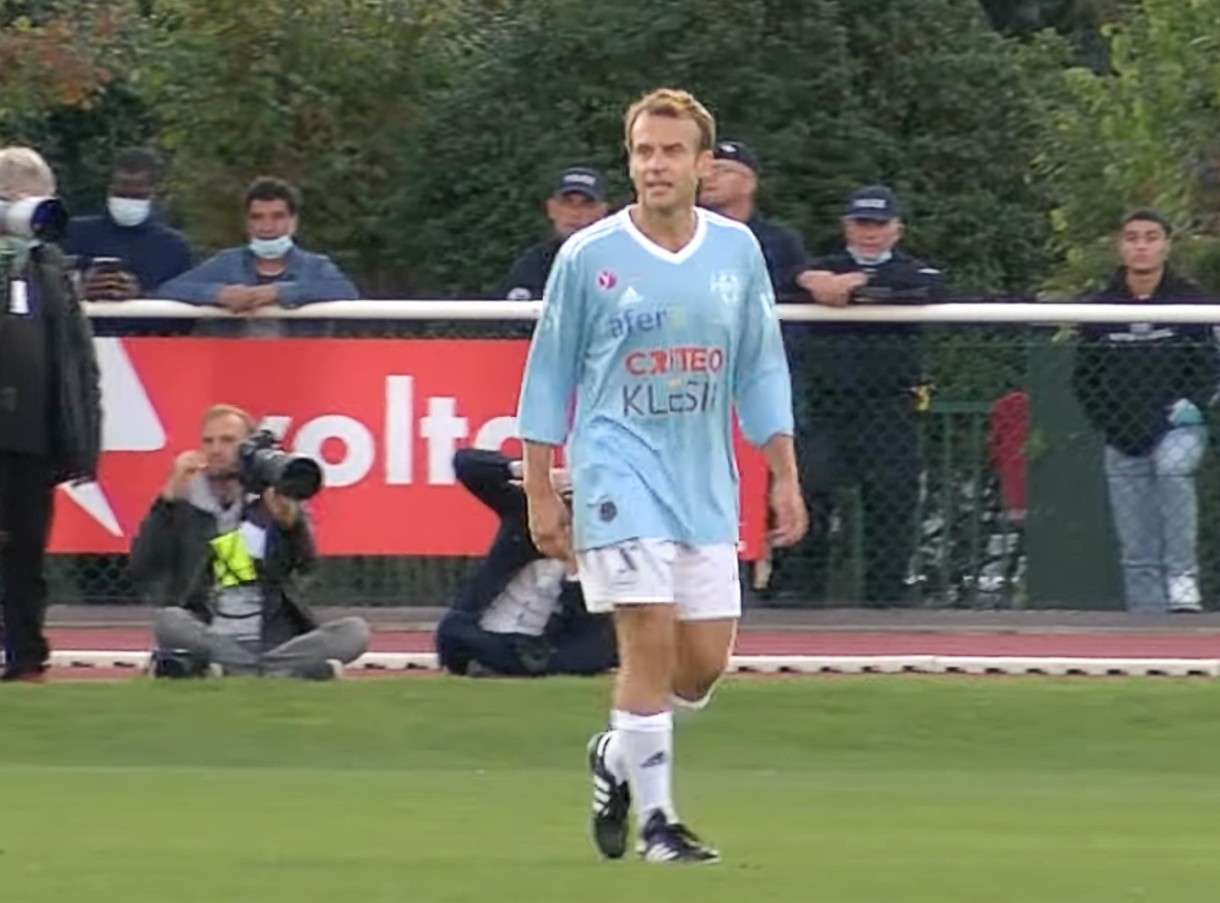 Macron_Fussball_ScreenYoutube