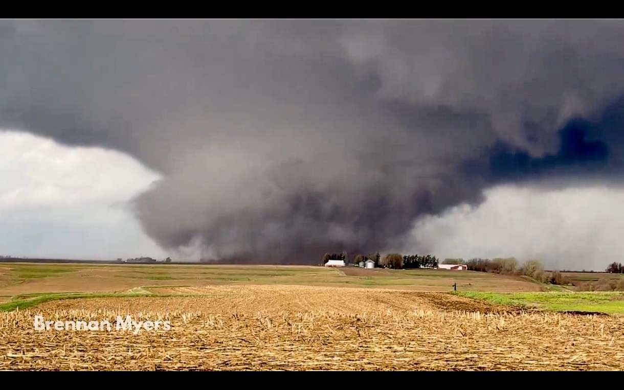 Sturm der Zerstörung: Über 70 Tornados fegen durch die USA