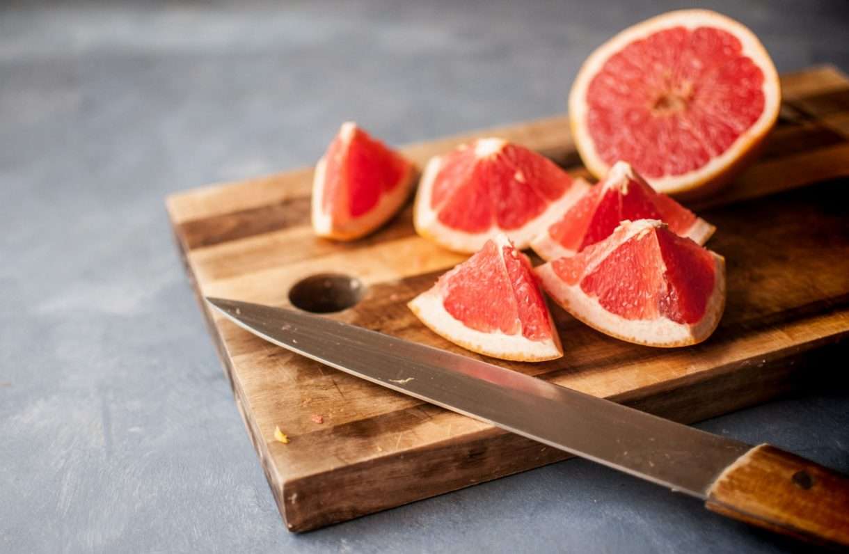 Der korsische Pomelo: Ein saftiges Wunder aus dem Zitrusparadies