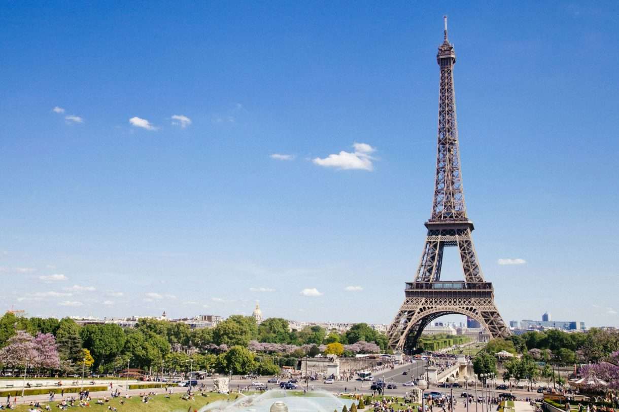 Anouk Garnier: Ein Rekord mit Botschaft hoch über Paris