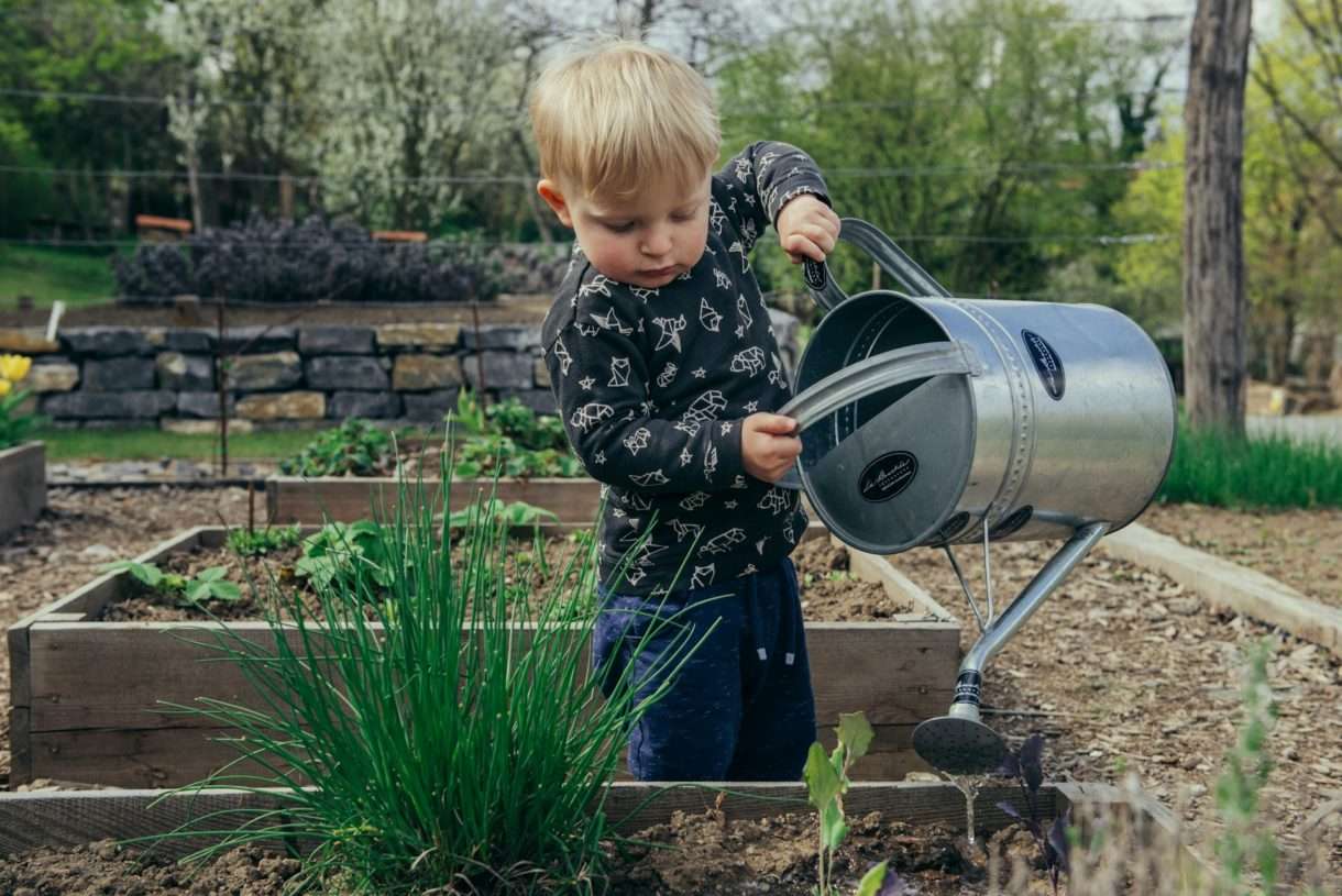 Kind_Garten_Giesskanne