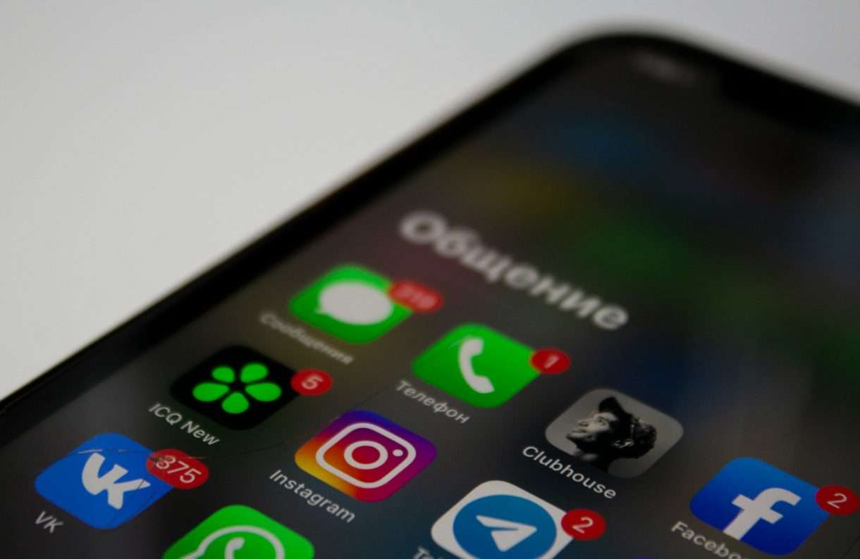 Cyberbedrohungen und Propaganda: Die französischen Sicherheitskräfte im Visier der Wagner-Gruppe