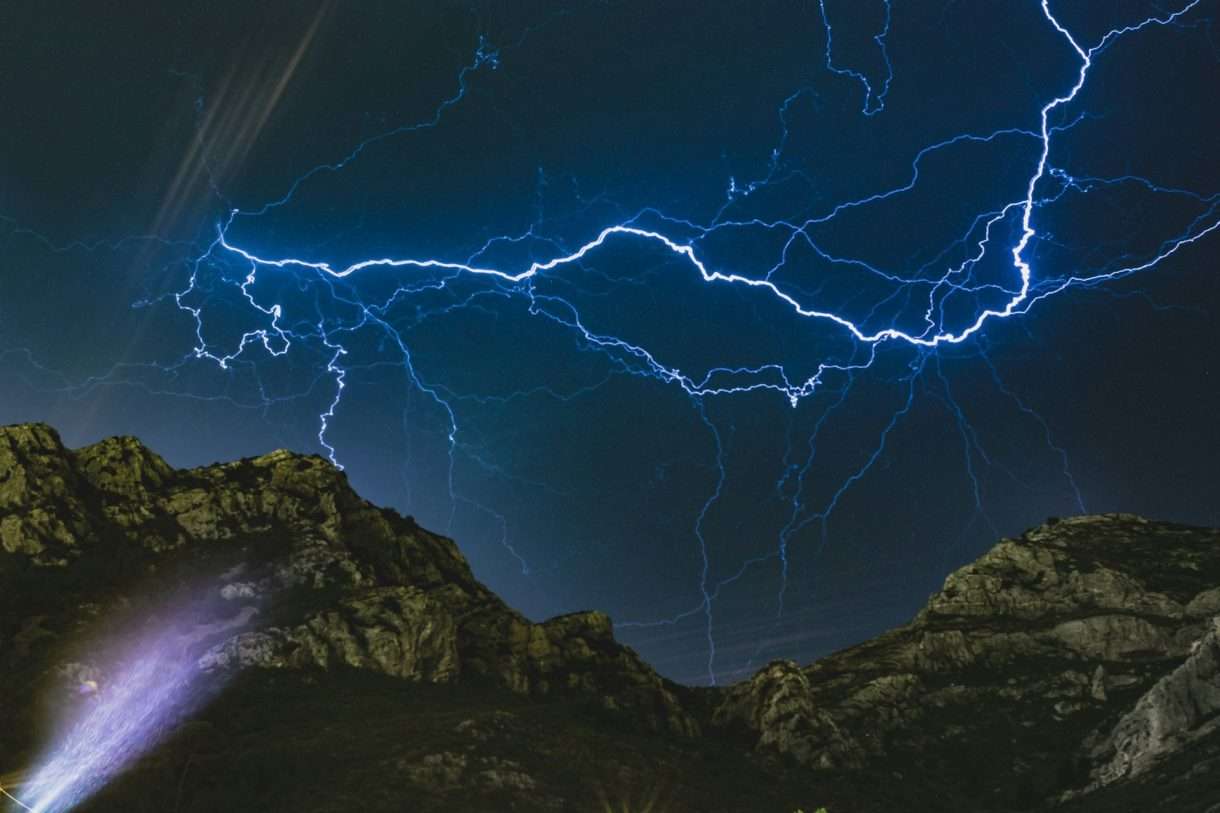 Unwetter überrollt Saint-Julien-en-Genevois: Hagel, Sturzfluten und Schlammlawinen sorgen für Chaos