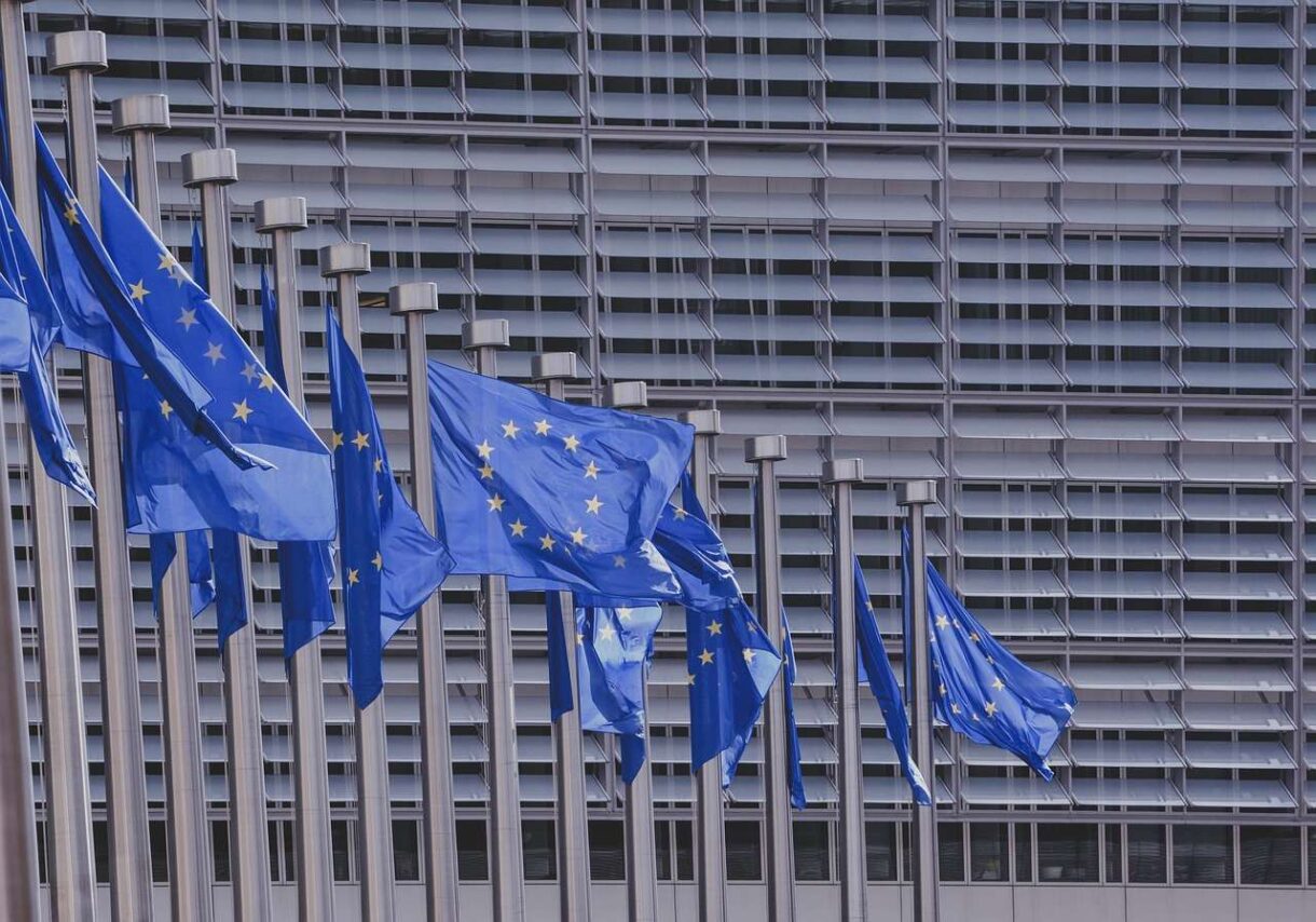 Rassemblement National: Millionenstrafe erschüttert Marine Le Pens Partei