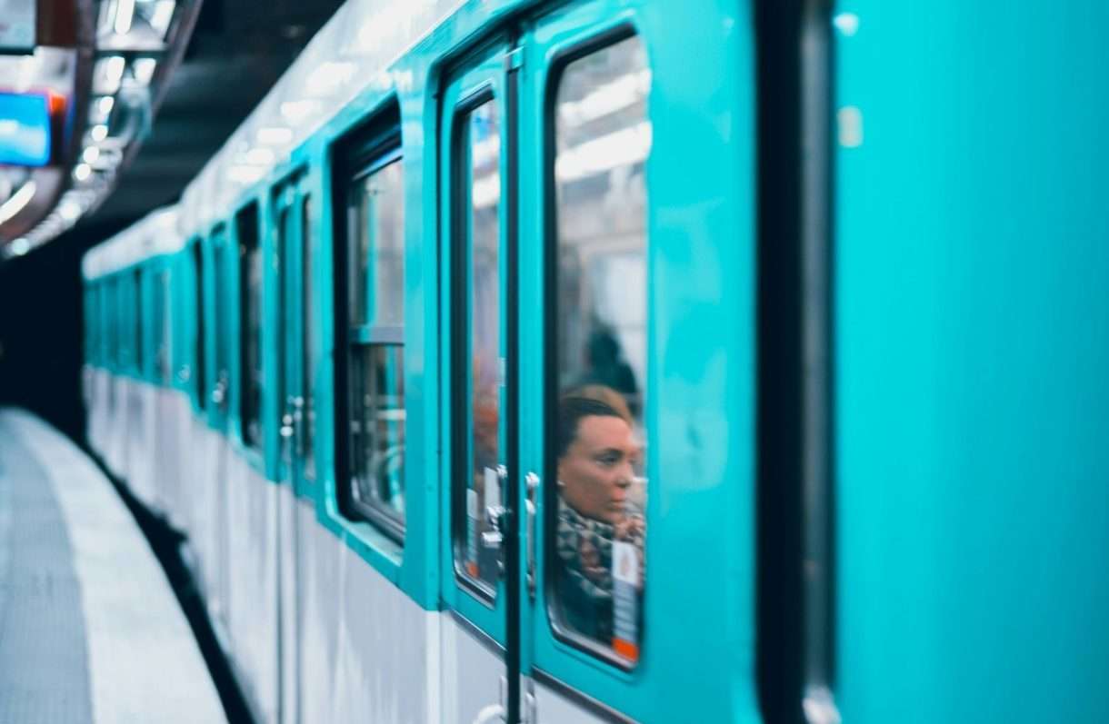 Ausnahmezustand unter der Erde – Wie Paris im August 2025 sein Metronetz modernisiert
