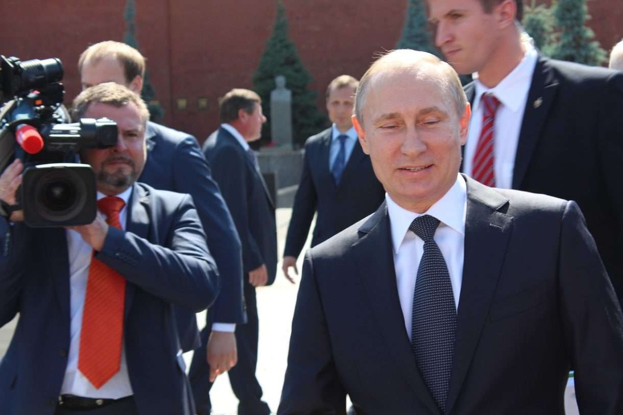 Vladimir Putin tritt seine fünfte Amtszeit an: Neue Spannungen und alte Konflikte