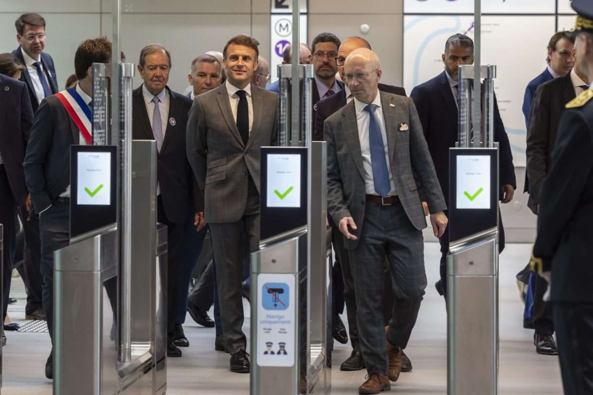 Macron_Einweihung_Metro