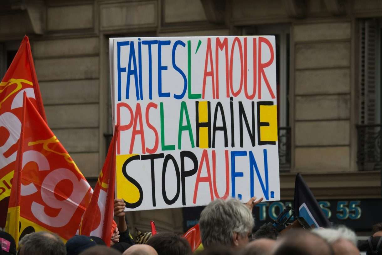 Protest_gegen_Rechts