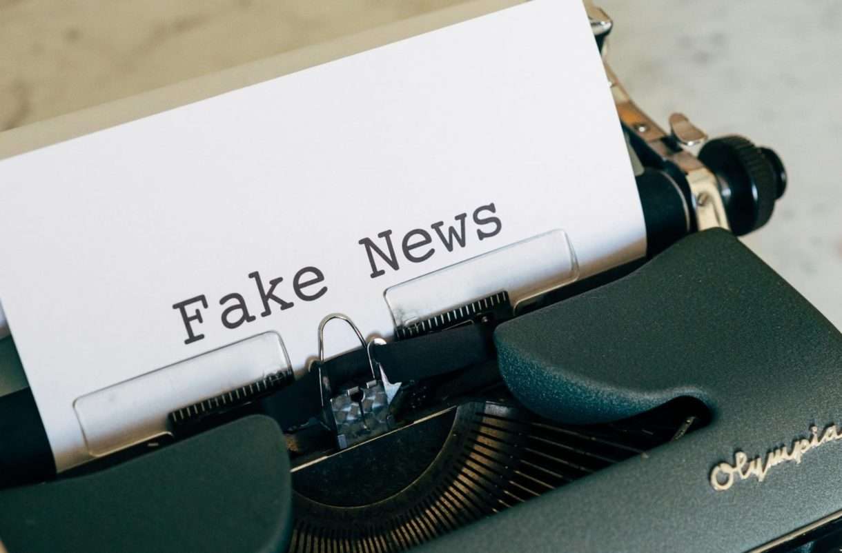 Ein toter Arzt, ein gefälschtes Interview und alte Lügen – wie Fake-News Brigitte Macron ins Visier nehmen
