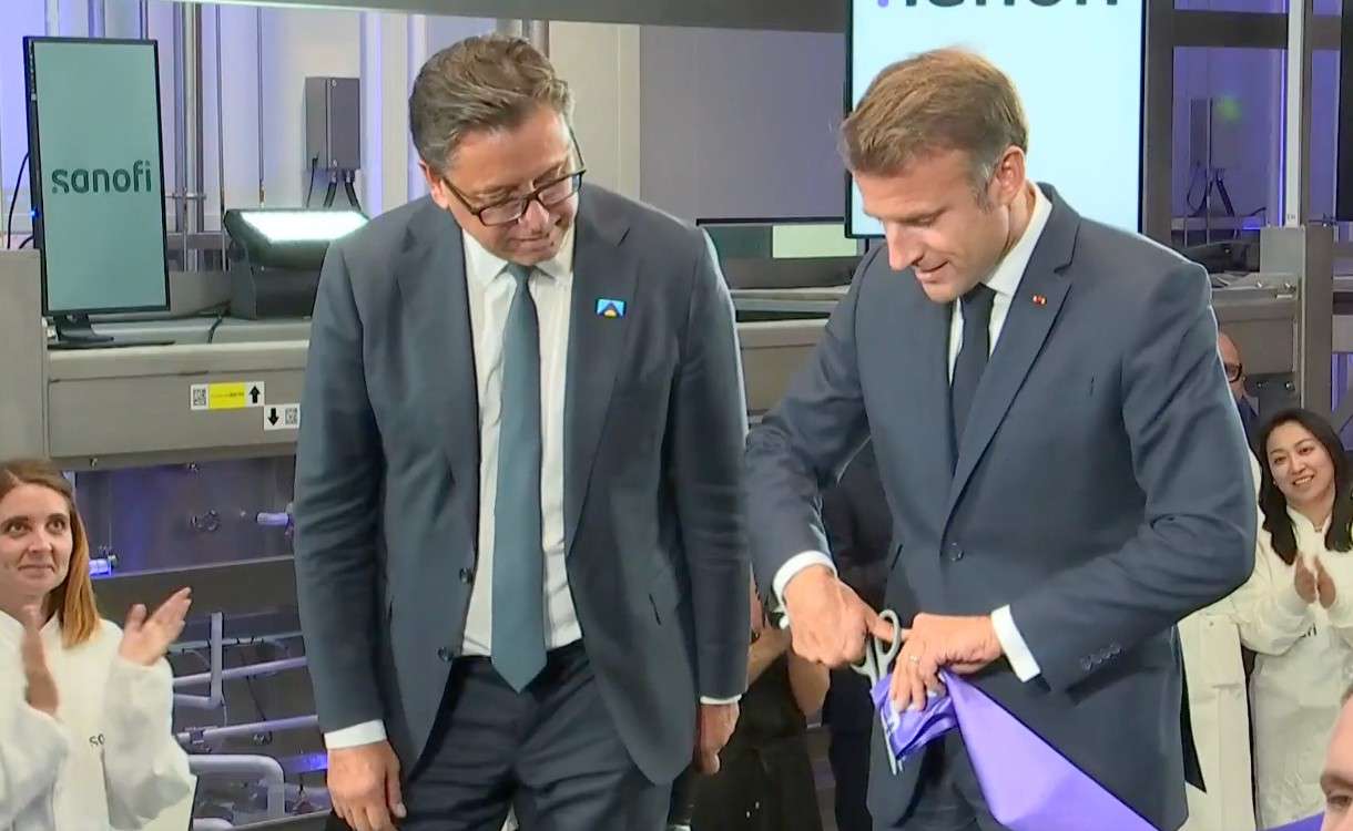 Macron_Sanofi_ScreenX