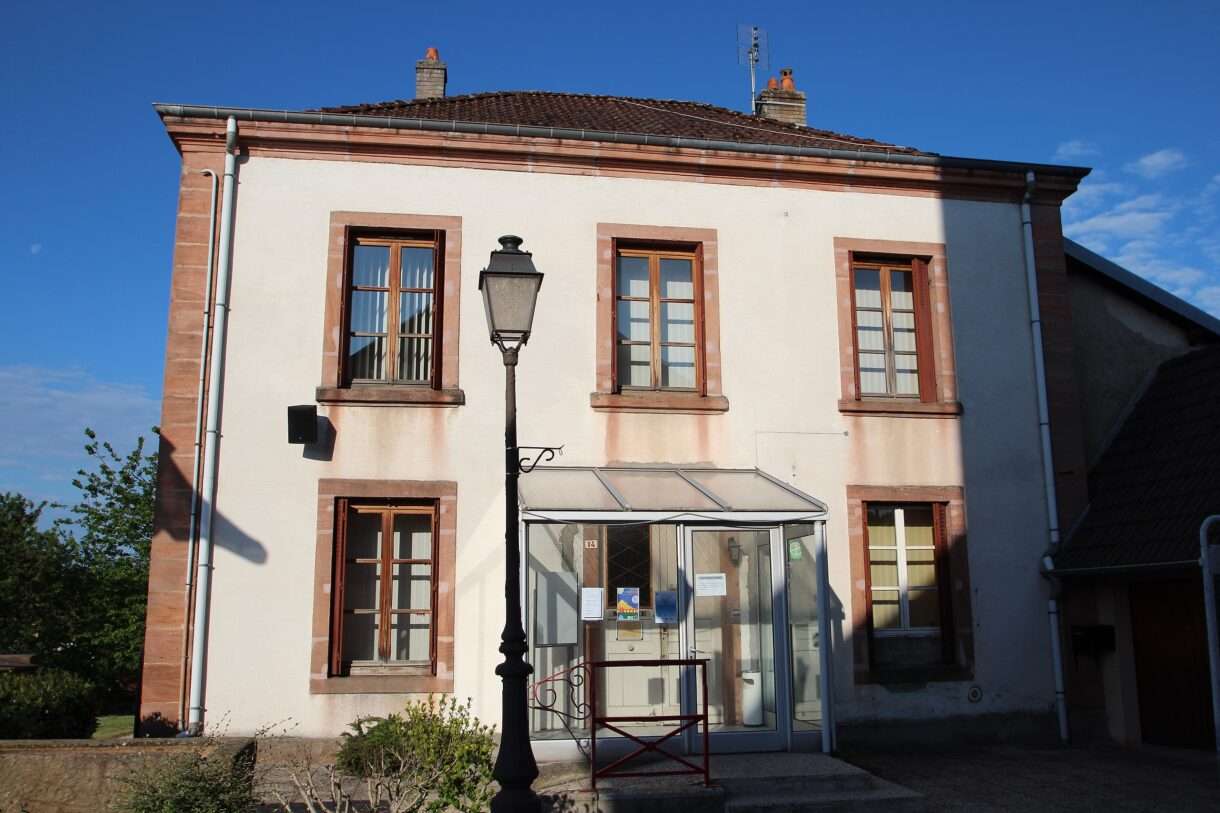 Mairie_de_Lépanges-sur-Vologne