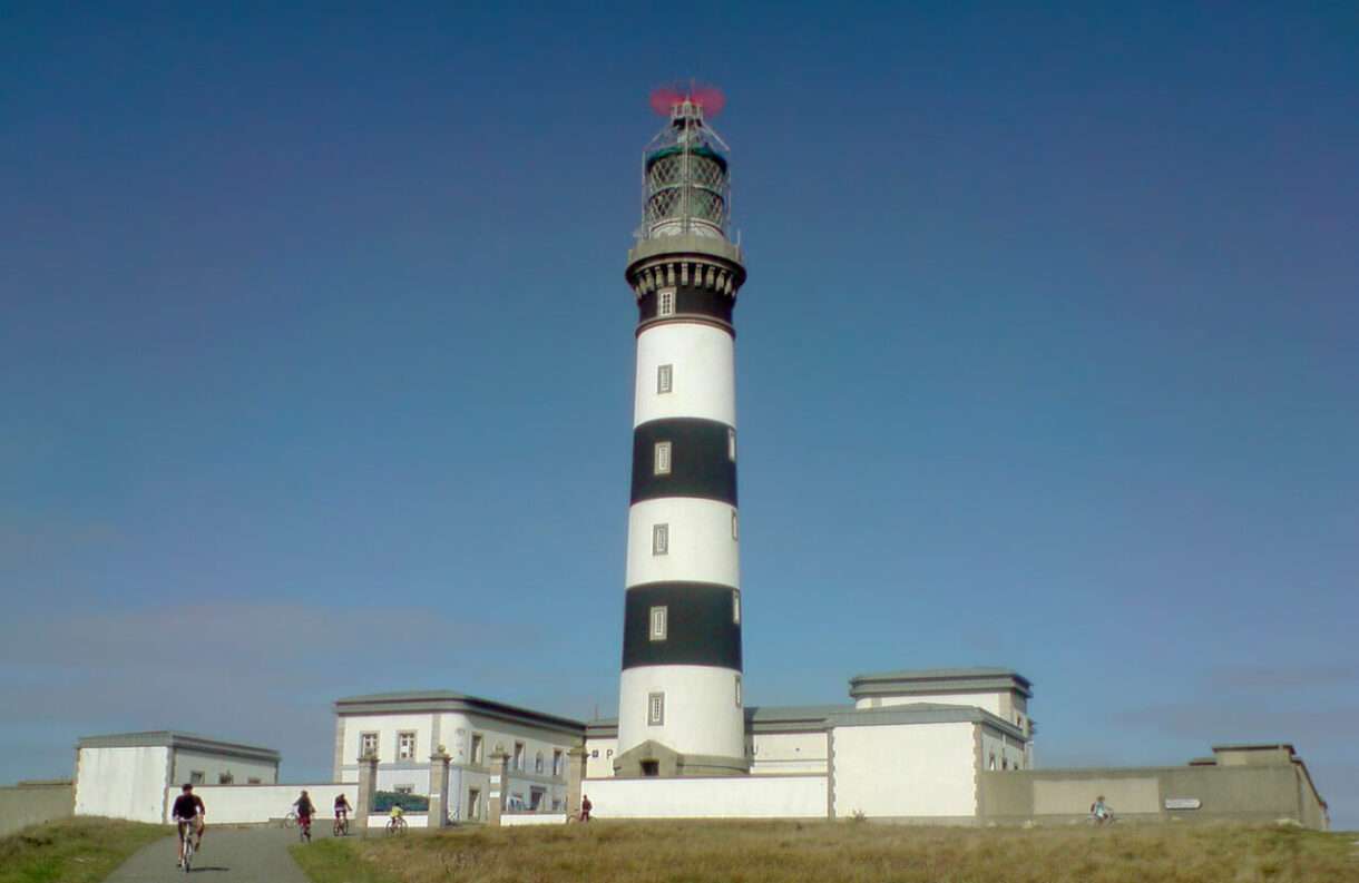 Le_phare-du_Creach