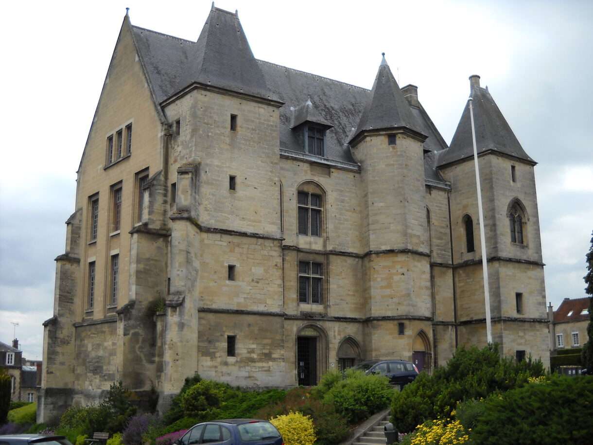 Argentan_Le-château-des-Ducs