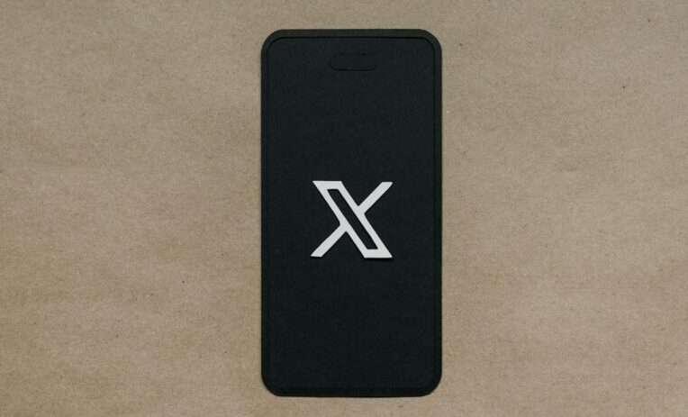 X-Twitter