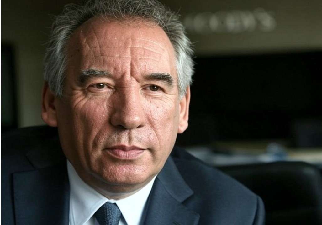 Moody’s senkt Frankreichs Kreditwürdigkeit – Bitteres Willkommen für François Bayrou
