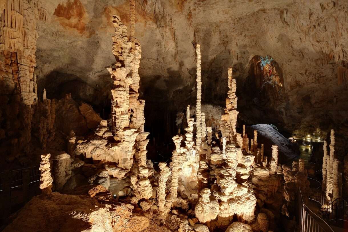 Grand Site de l’Aven d’Orgnac – Eine Reise in die Tiefen der Zeit