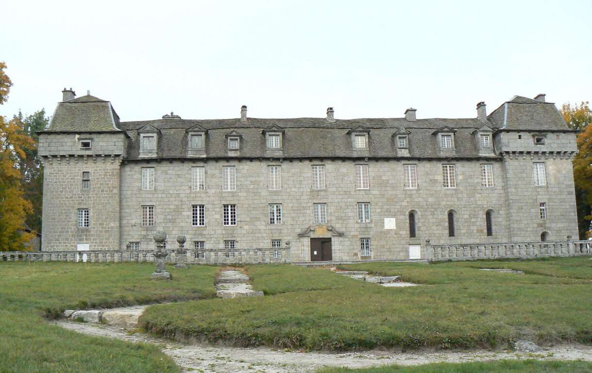 Château de la Baume – Der verborgene Schatz des Aubrac-Plateaus