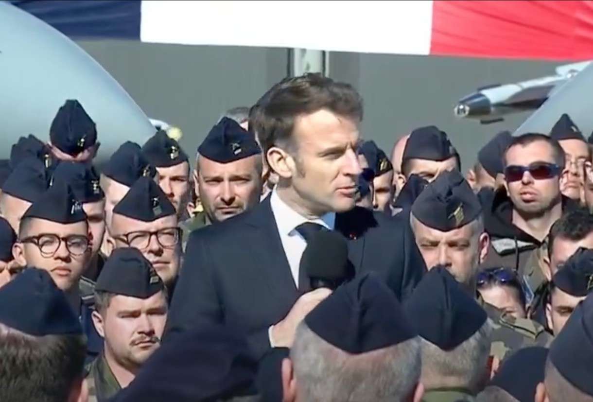 Frankreich verstärkt seine Verteidigungsfähigkeit: Beschleunigte Beschaffung von Rafale-Kampfjets und Investitionen in die nukleare Abschreckung