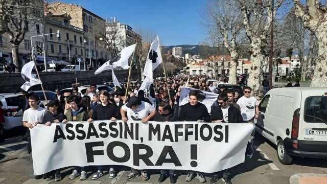 Pfotest_Korsika_Ajaccio_ScreenX