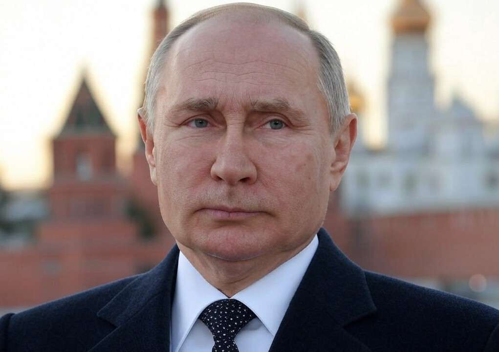 Wladimir_Putin_vor_Kreml_Illustration