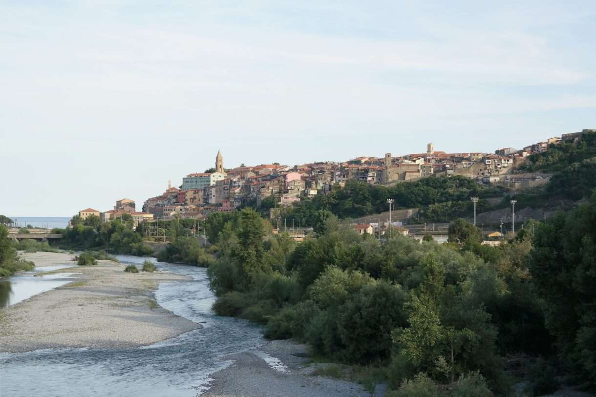Ventimiglia_panorama_Wikipedia