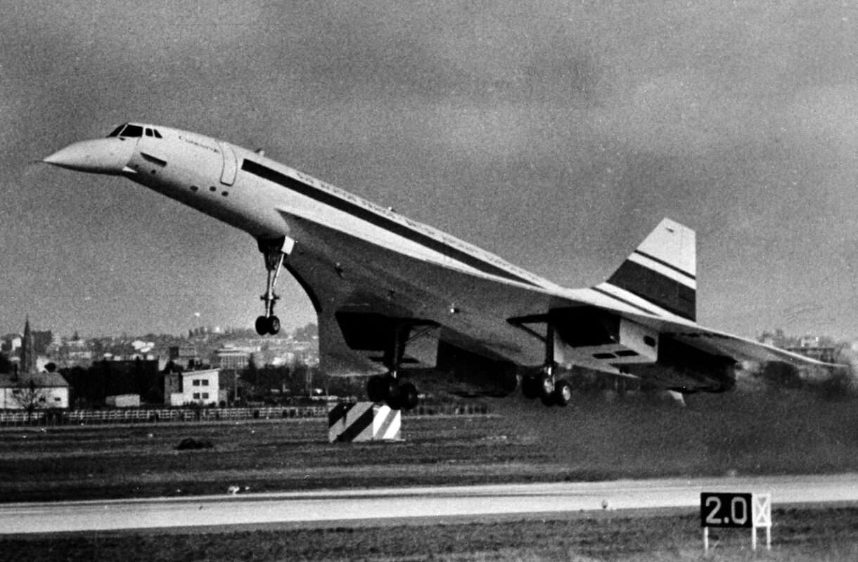 02.03.69_1er_vol_de_Concorde_(1969)_Wikipedia