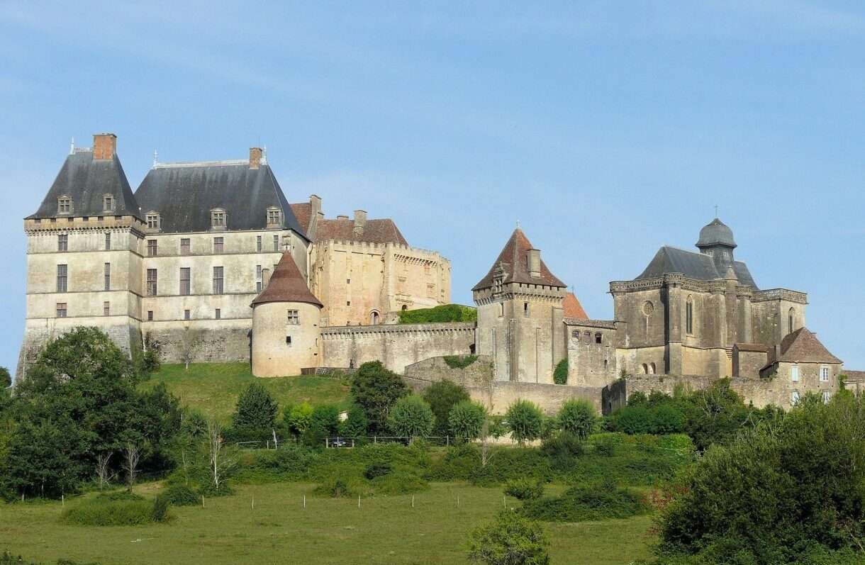 Kamera läuft! Zeitreise ins 16. Jahrhundert im Château de Biron