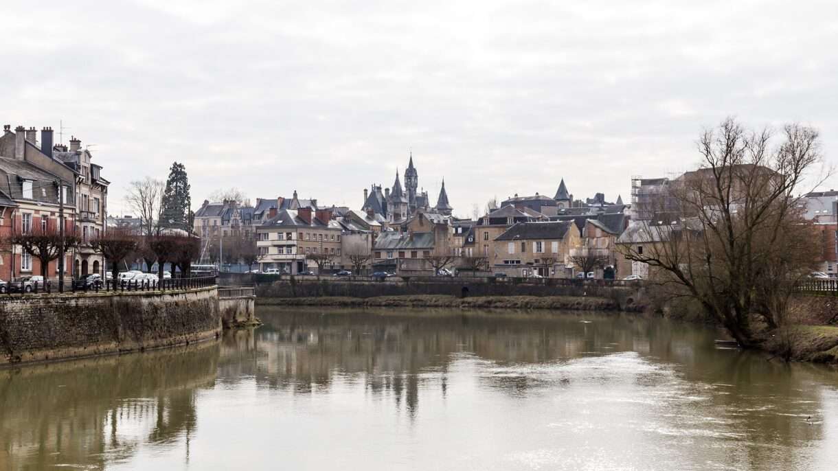 Charleville-Mézières_Wikipedia