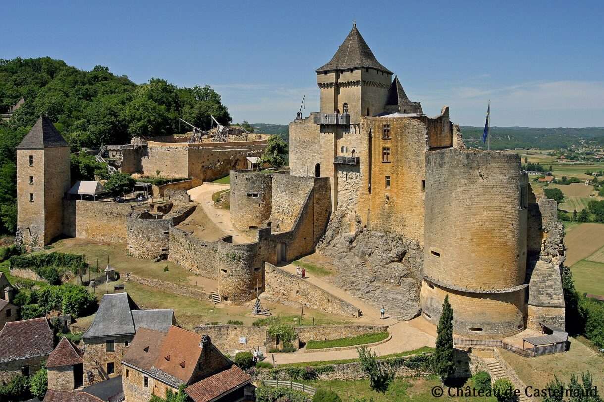 Château_de_Castelnaud_Wikipedia