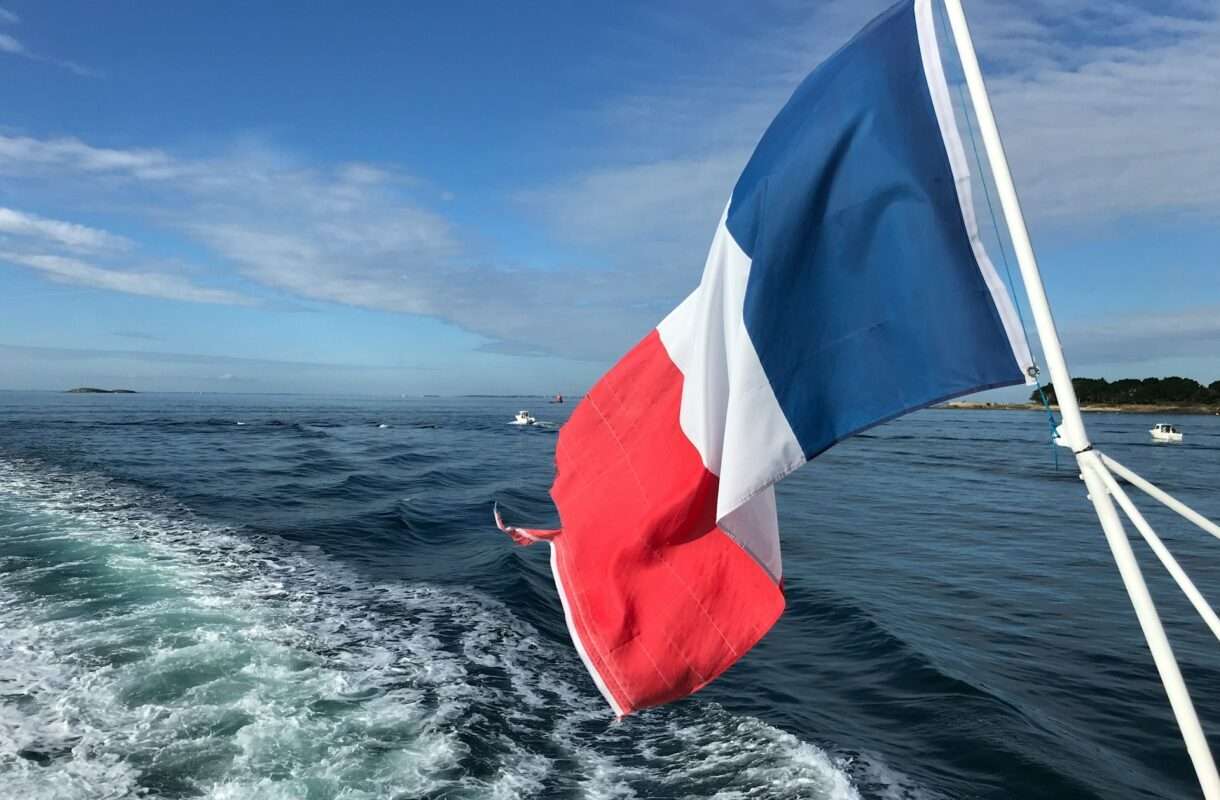 Kurs Richtung Sicherheit: Frankreich startet Kampagne für sicheres Freizeitvergnügen auf dem Wasser