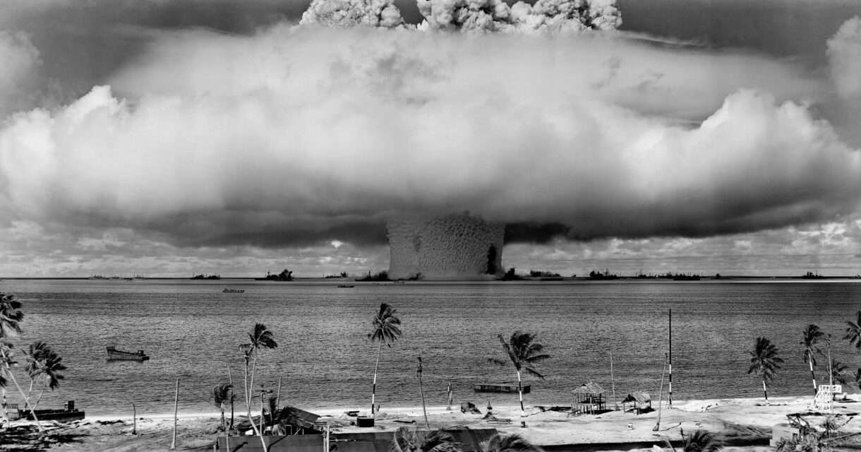 Kommentar: Hiroshima mahnt – und ihr droht immer noch mit Atombomben? Shame on you.