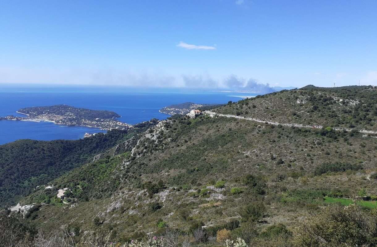 Die Drei Corniches: Wo sich die Seele der Côte d’Azur offenbart