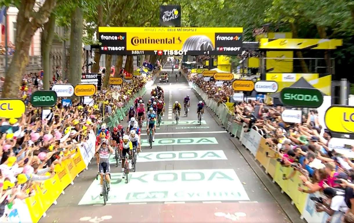 Brennende Leidenschaft am Vulkan – Die Auvergne fiebert mit der Tour de France 2025