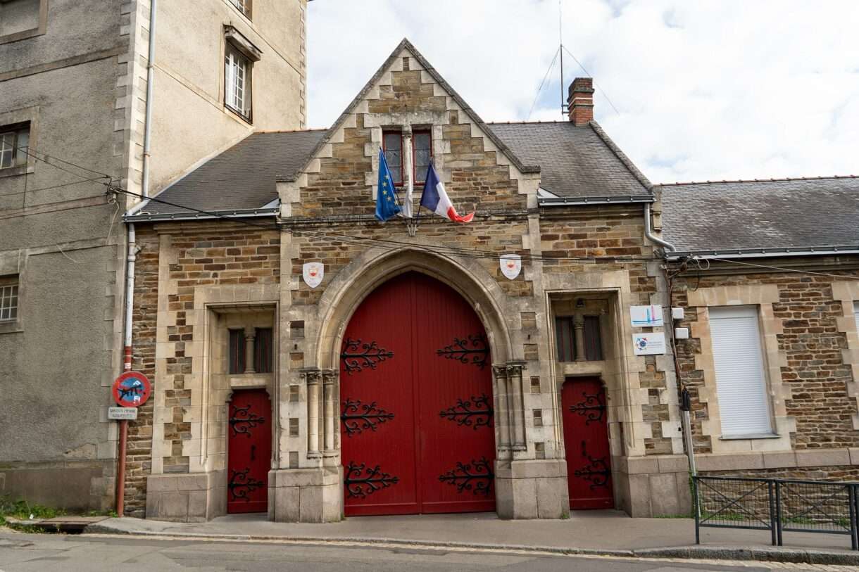 Nantes und das Schweigen: 40 Jahre sexueller Missbrauch am Collège-Lycée Saint-Stanislas