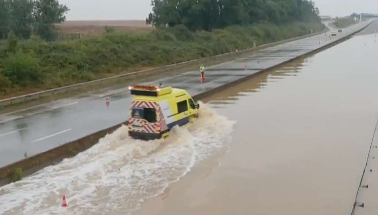 Jahrhundertflut in Chartres: Wenn der Regen zur Warnung wird
