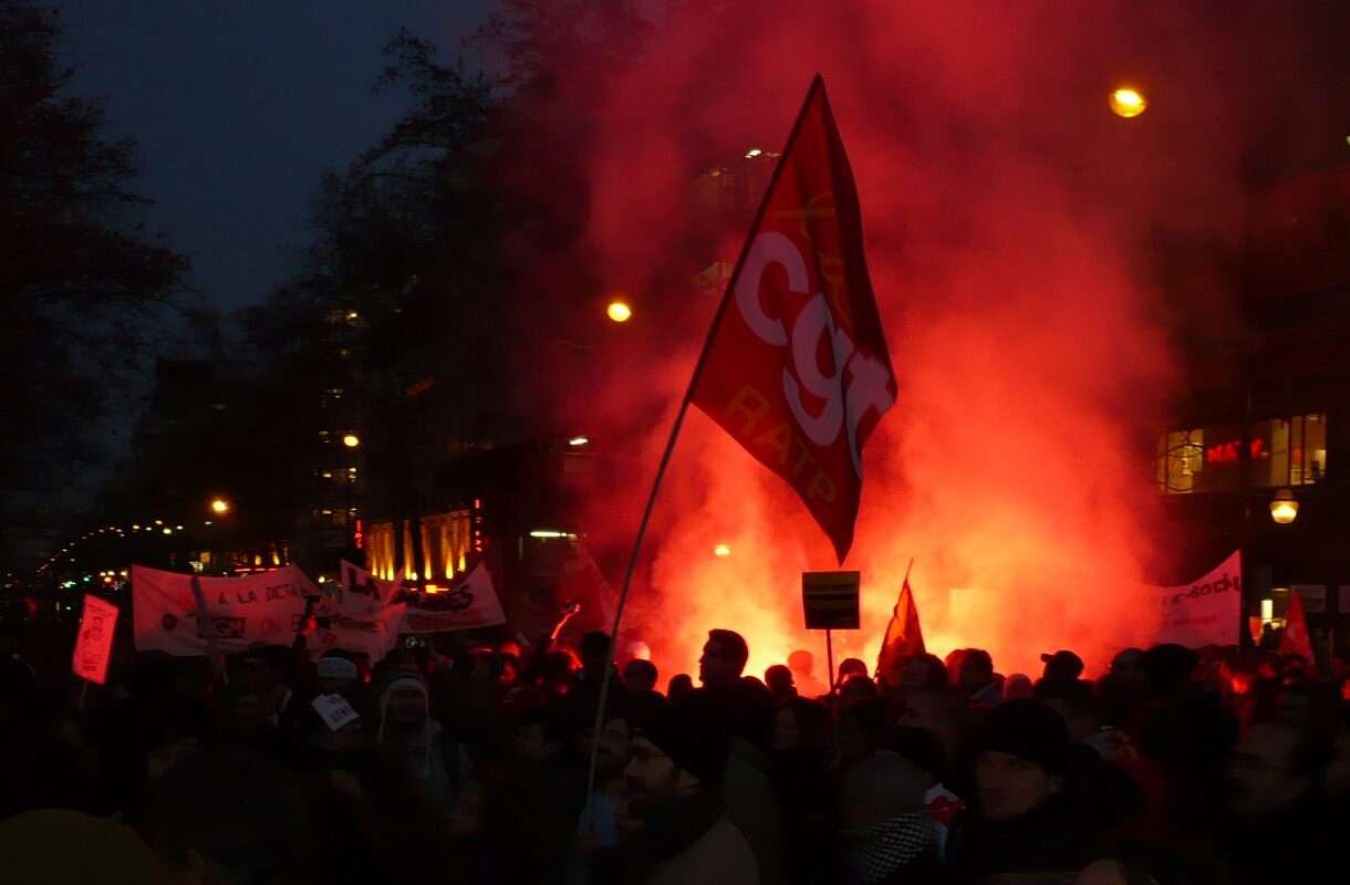 Mehrheitsfähig oder explosiv? Warum der 24. September zur Nagelprobe für Lecornu wird