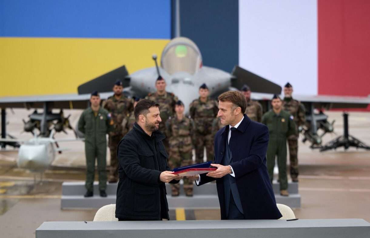 Rafales für Kiew – Frankreich und die Ukraine unterzeichnen symbolträchtiges Rüstungspaket
