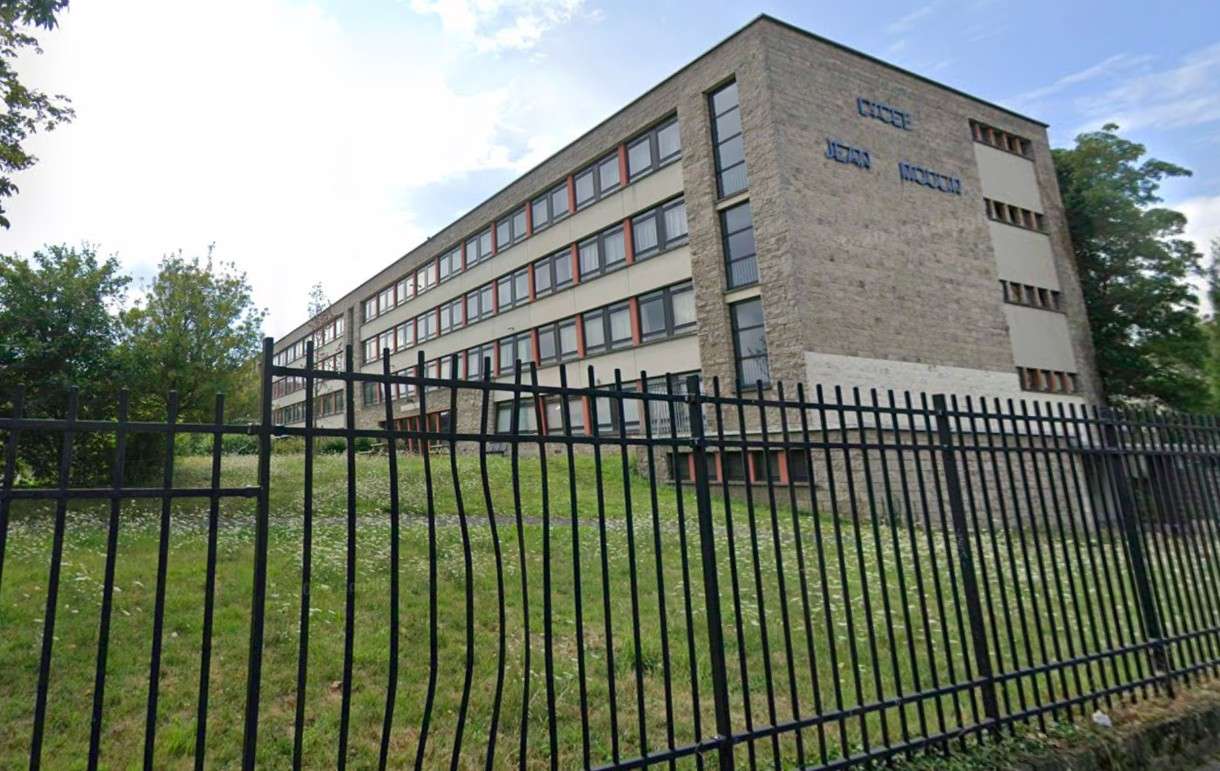 Wenn die Schule zur Zone der Angst wird — Klage nach Todesdrohungen im lycée Jean‑Moulin von Roubaix