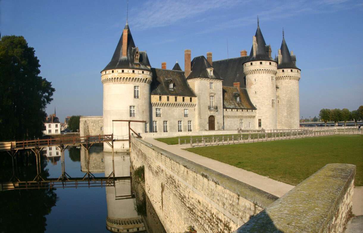 Zwischen Tonerde und Türmchen – eine sonntägliche Reise durch das Herz des Loiret