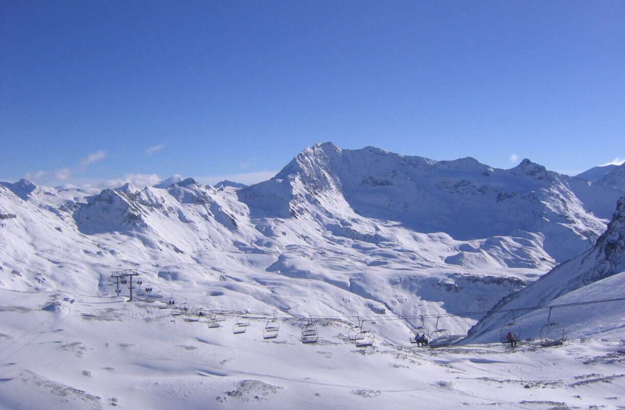 Pulverschnee und Premierenfreude: Saisonstart unter Wintersonne in Tignes