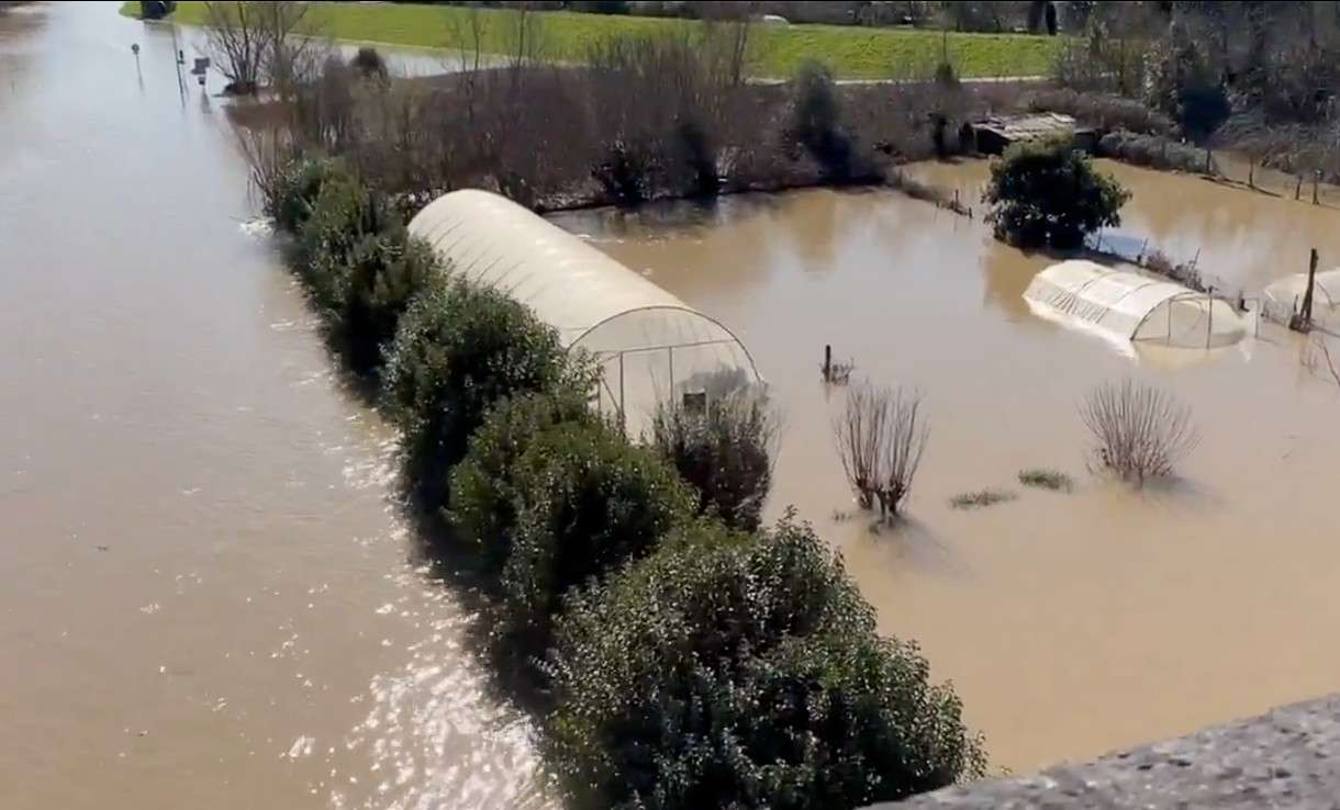 Wenn das Wasser geht, bleiben die Wunden – Die gewaltige Aufgabe der Straßensanierung nach dem Hochwasser der Garonne