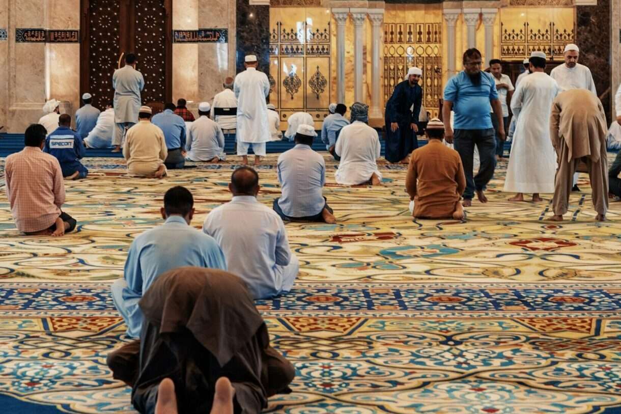 Ein Tag Differenz – und ein tiefer Riss: Warum der Ramadan-Beginn in Frankreich erneut spaltet