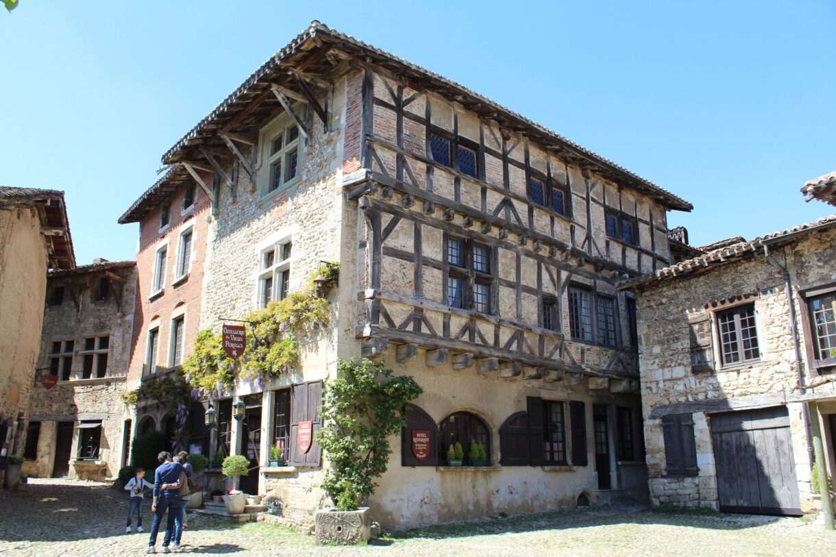 Pérouges – Eine Reise, die leise durch die Zeit führt
