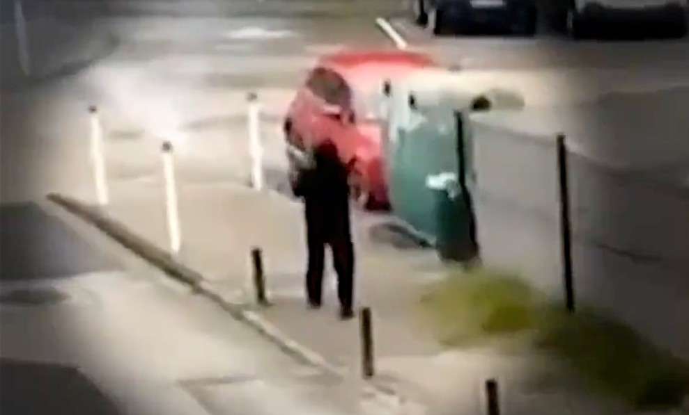 Angriff mit Feuerwerkskörpern vor Lycée in Aubenas löst Panik unter Schülern aus