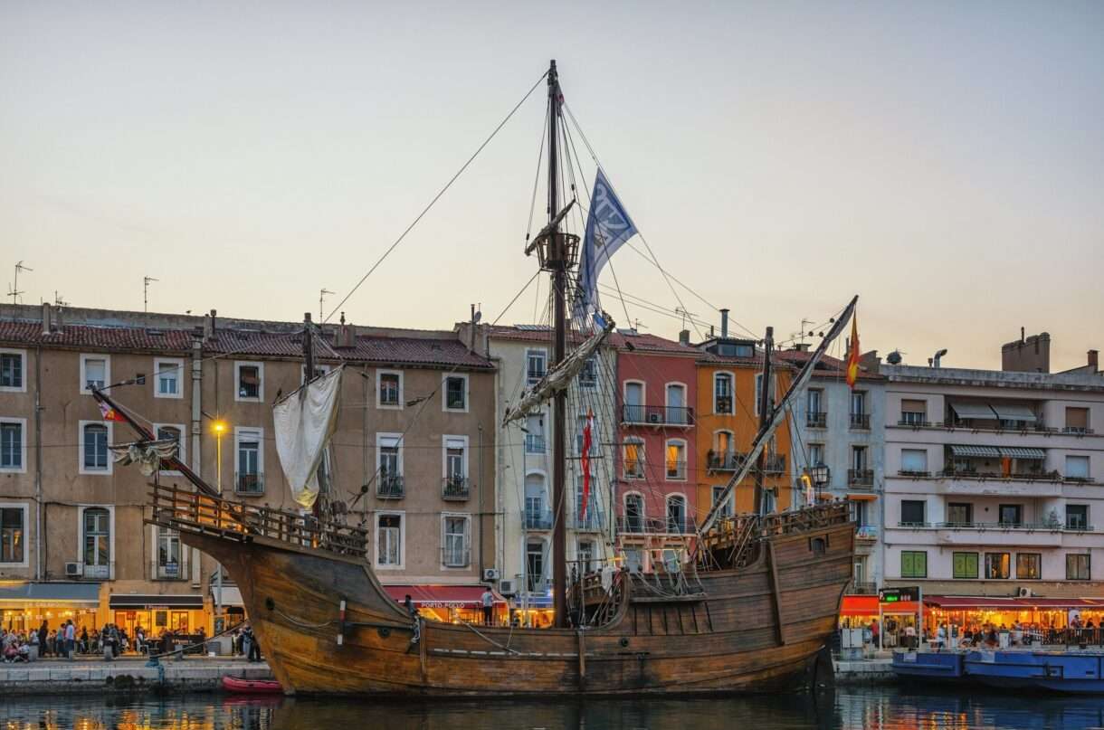 Ein Schiff wie aus einer anderen Zeit: Die „Nao Santa Maria“ verzaubert Arcachon