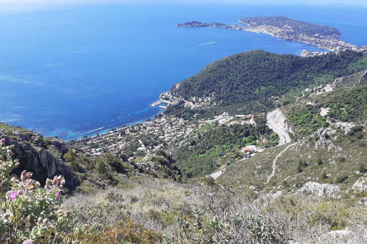 Die Moyenne Corniche – eine Straße zwischen Himmel und Mittelmeer