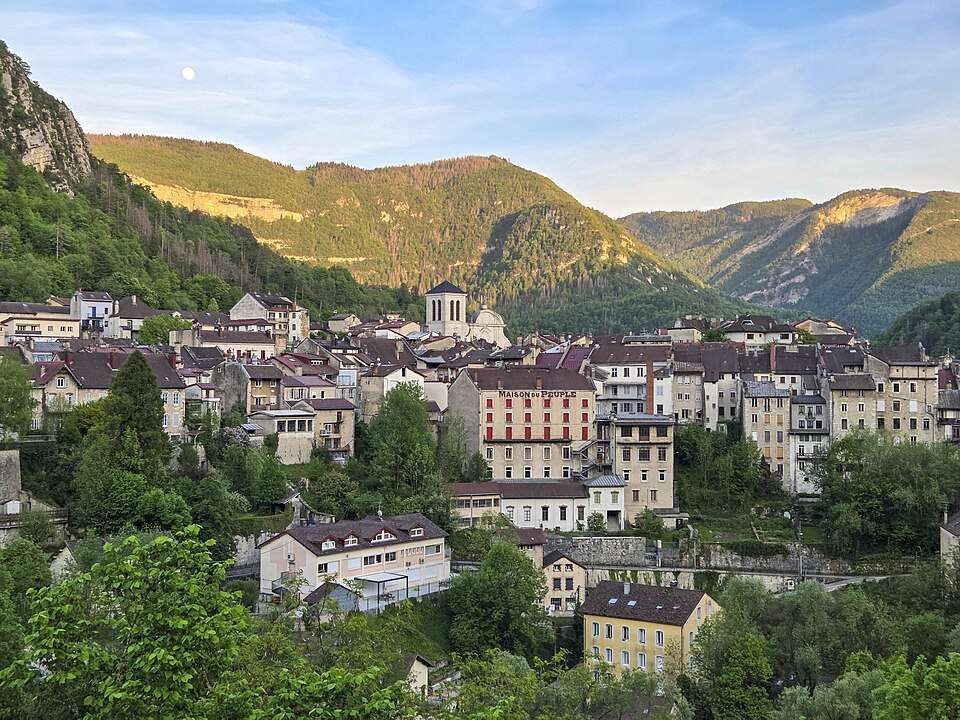 „Wir zahlen Steuern wie alle anderen“: Warum in Saint-Claude das Gefühl wächst, vergessen worden zu sein