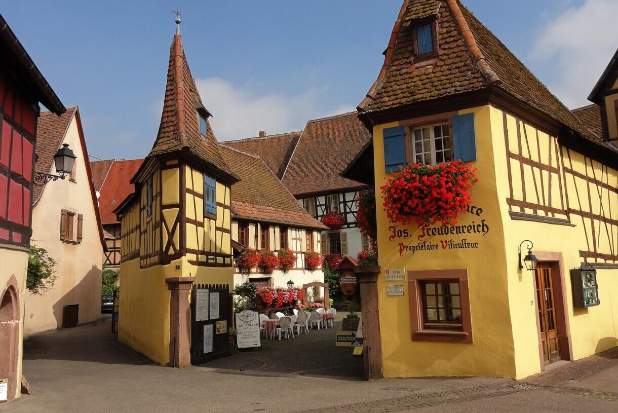 Eguisheim – Das märchenhafte Weindorf im Herzen des Elsass