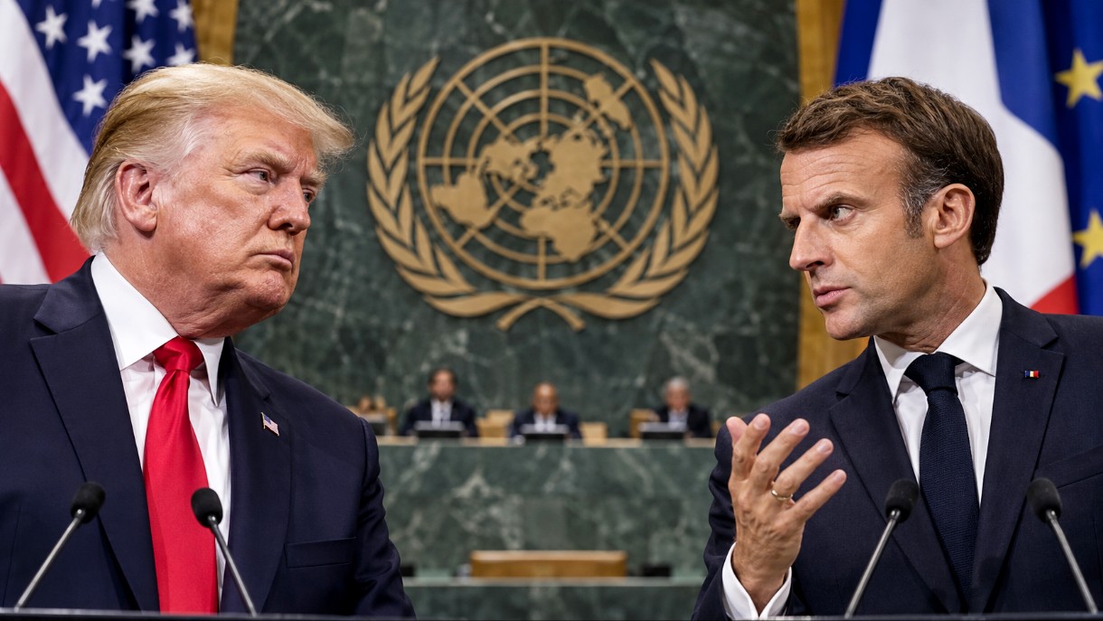 Trump-und-Macron-vor-UN-Kulisse_Illustration